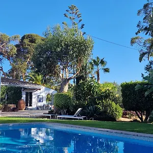 villa-castelo-mouro.hotelaalgarve.com/